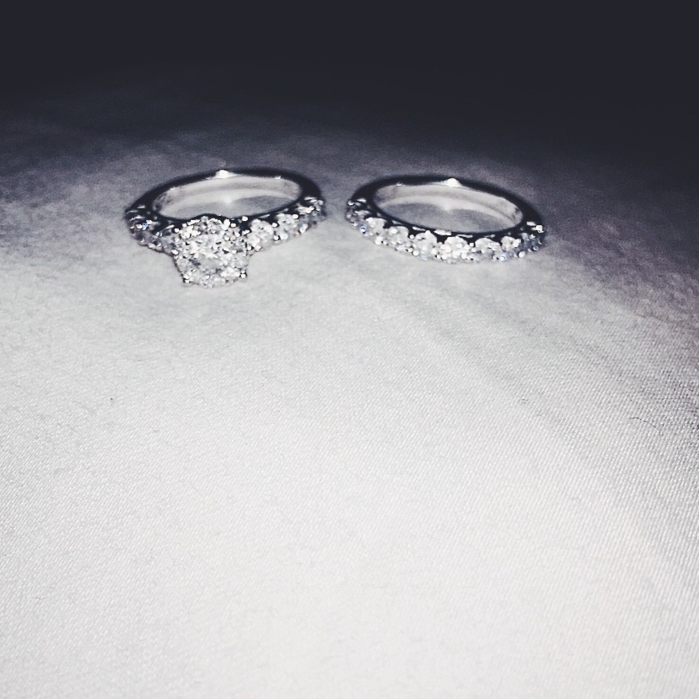 Diamond Wedding Set - Picture 3 of 4