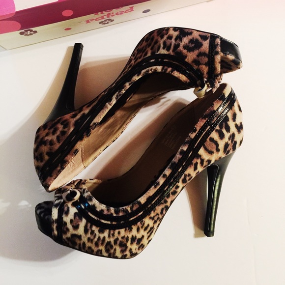 Not Rated Shoes - Leopard print peep toe heels sz 8.5