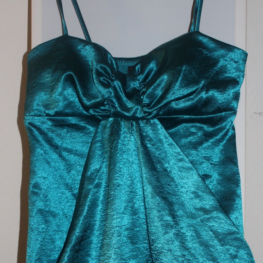 City triangle Turquoise vintage dress.