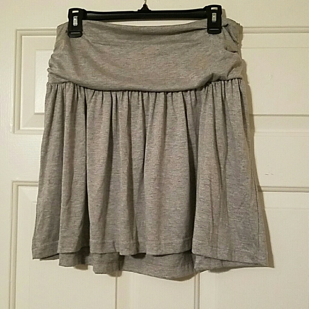 Elastic waist comfy cotton mini skirt