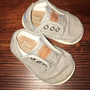 Tiny Toms Paseo Slip Ons - Size T4