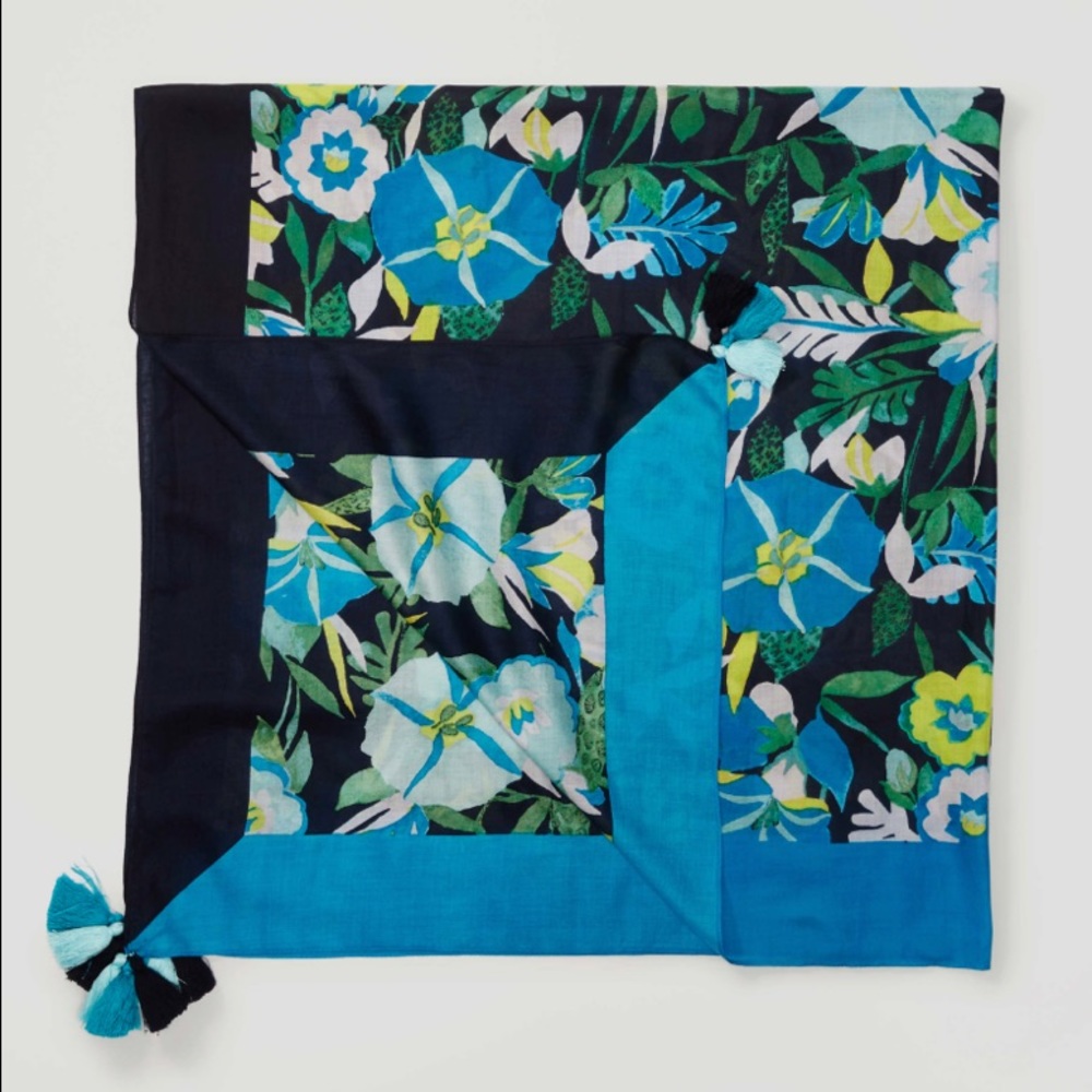 Brand new with tag Loft floral scarf