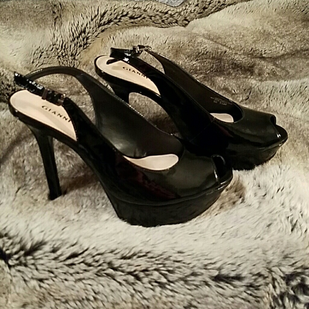 Gianni Bini Patent Leather Platform Peeptoe's