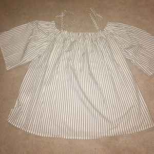 Off the shoulders shirt