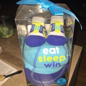 Great baby shower gift! Baseball Hat an Tennies !