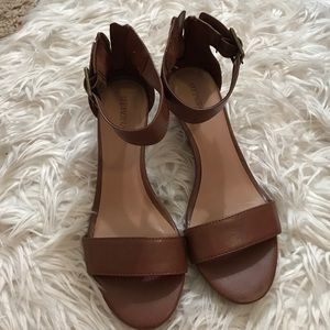 Wedged strappy sandals sz 5 1/2