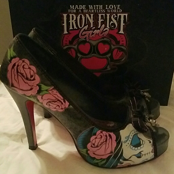 *SOLD* Iron Fist "Sugar Witch" Skull Rose Tattoo - Picture 1 of 4
