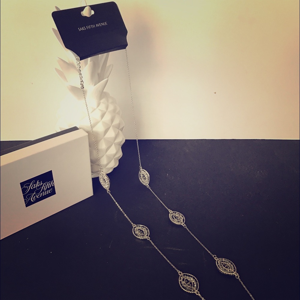 NWT Saks Fifth Avenue Necklace