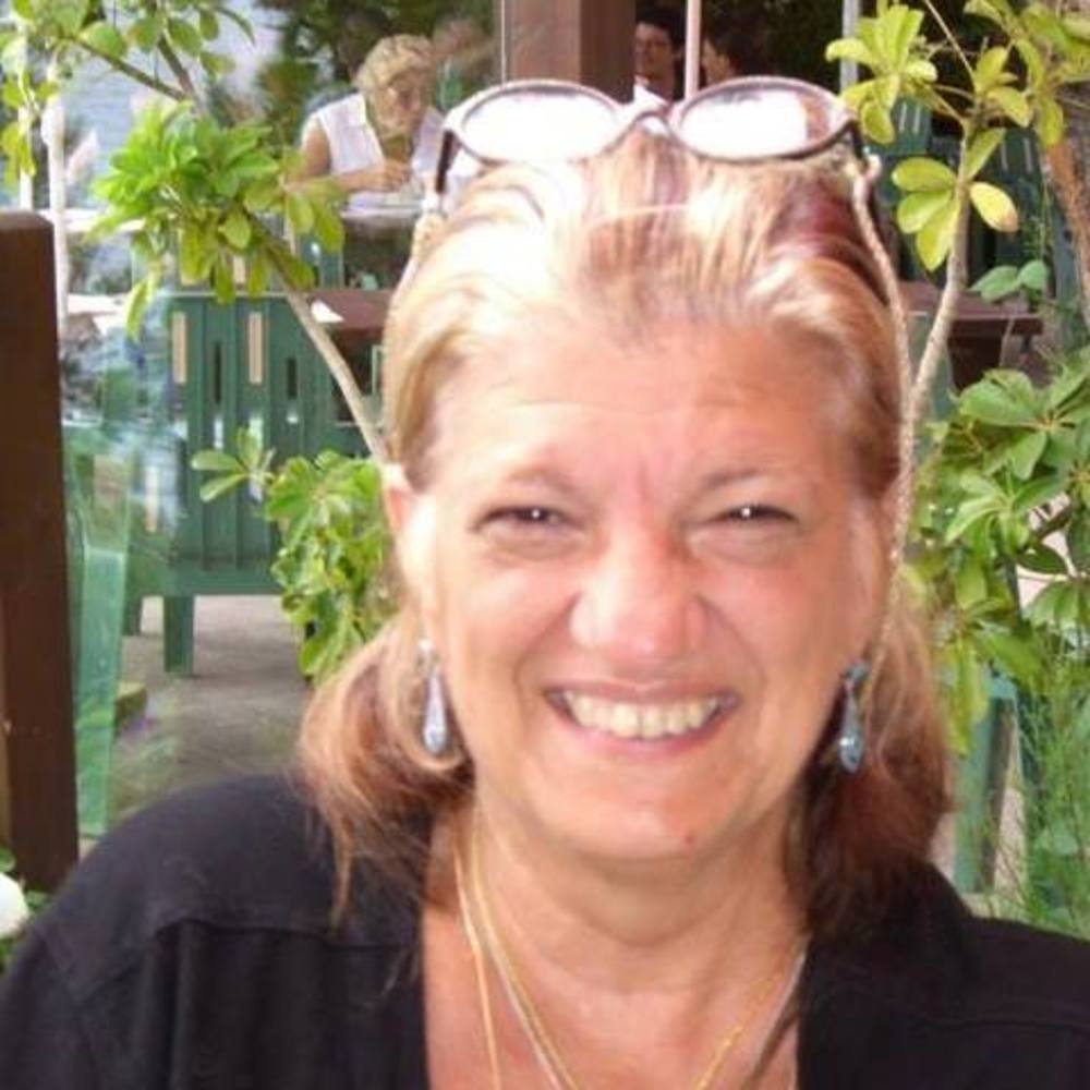 Meet your Posher, Claudia