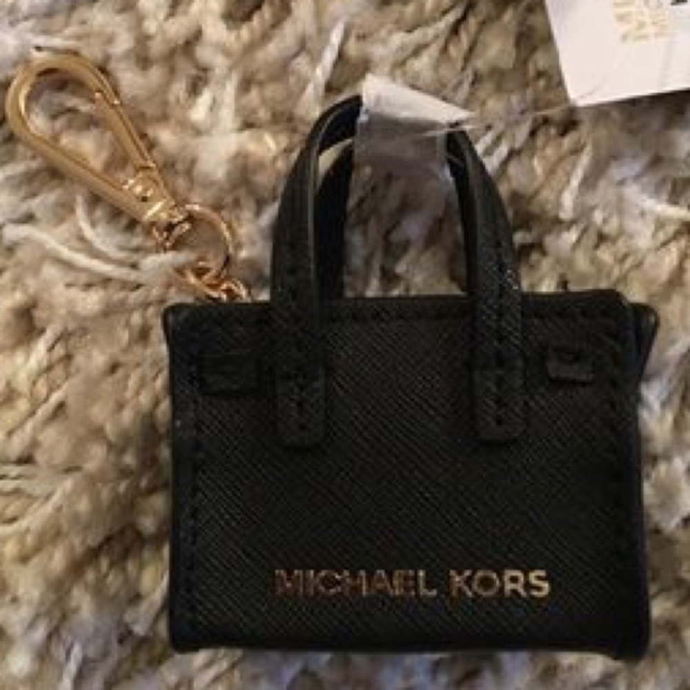 MICHAEL KORS DILLON KEYCHAIN BAG NEW