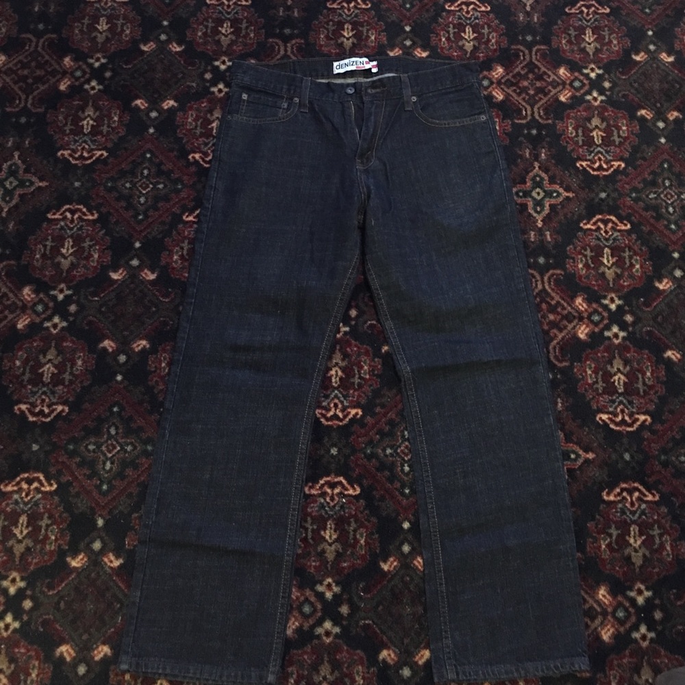 Men's Denizen by Levi's jeans.