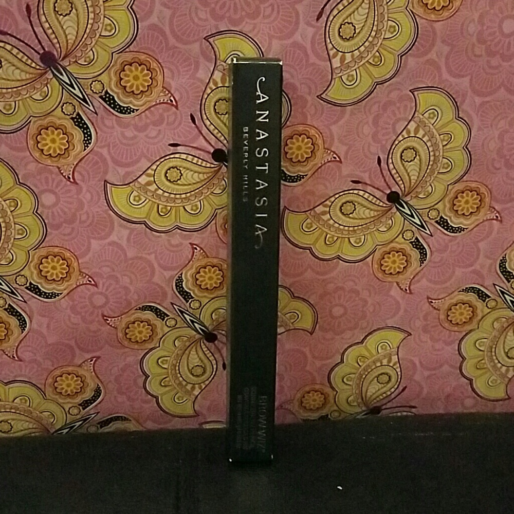 anastasia brow wiz caramel