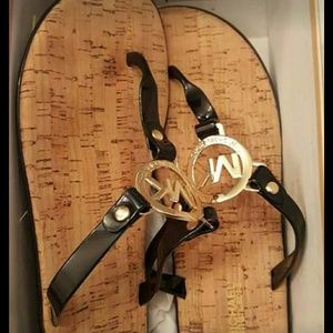 Mk sandals