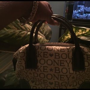 Dooney purse very good condition