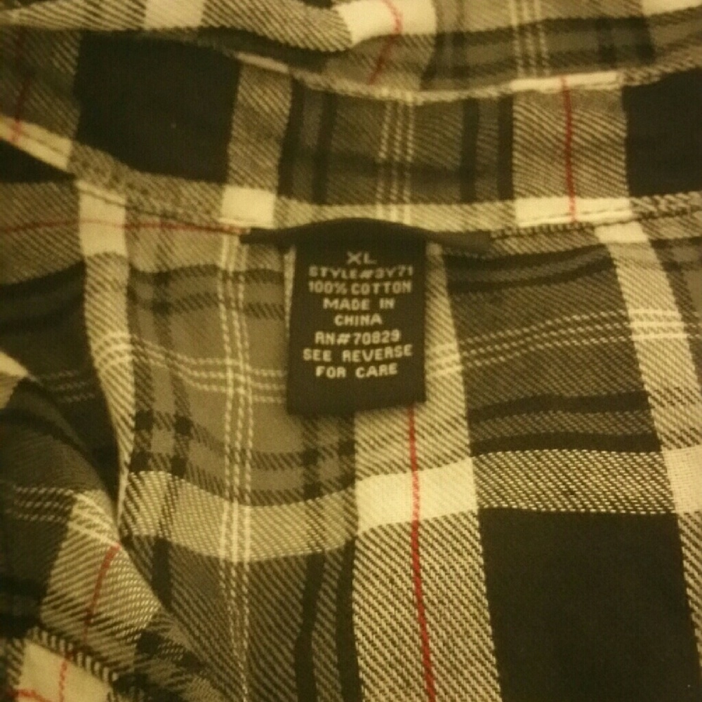 Soft  checked with adj sleeves embellished pockets - Picture 4 of 4