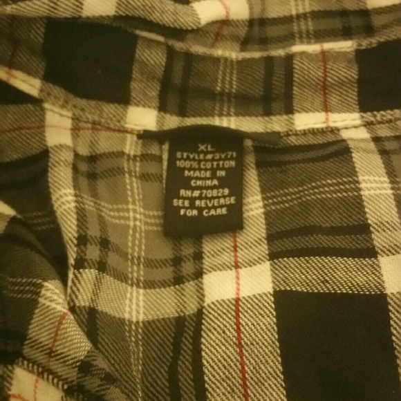 Soft  checked with adj sleeves embellished pockets - Picture 4 of 4