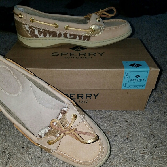 Sperry Shoes - 💙SALE💙 WAS $70.  Sperrys