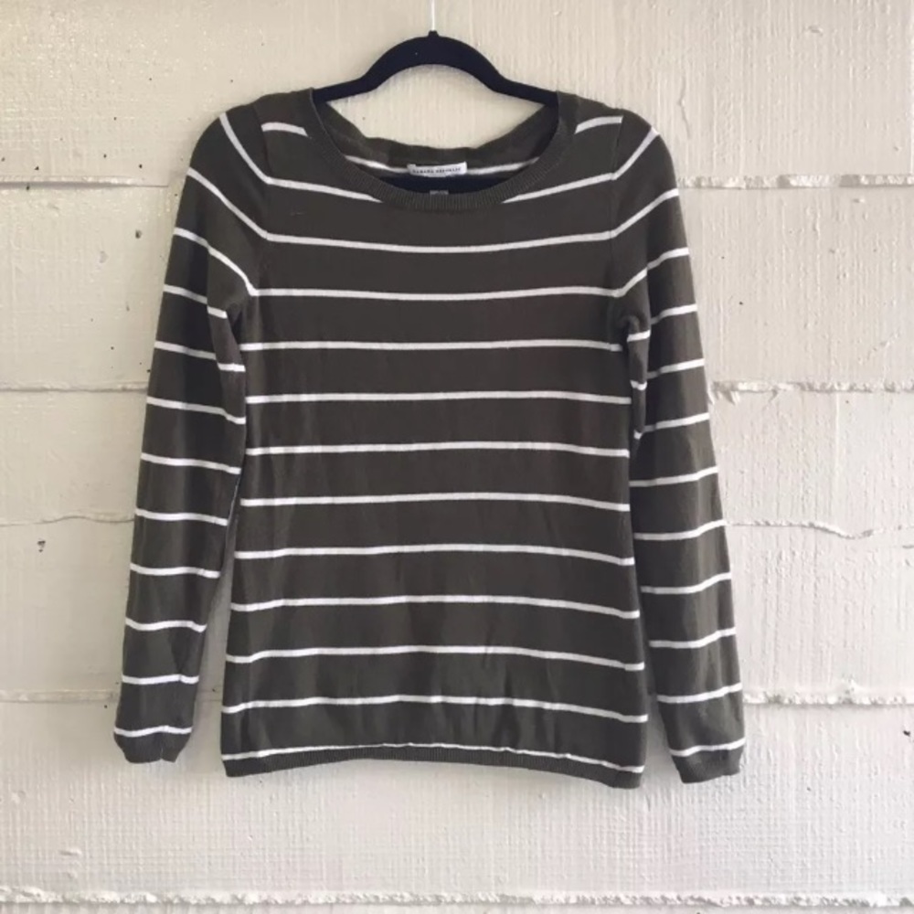 ❌❌❌SOLD ❌❌❌Banana Republic Knit Top