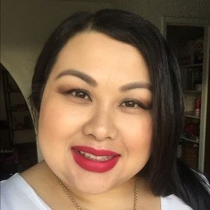 Meet your Posher, Gia