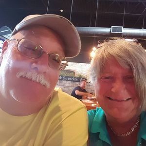 Meet your Posher, Sharon