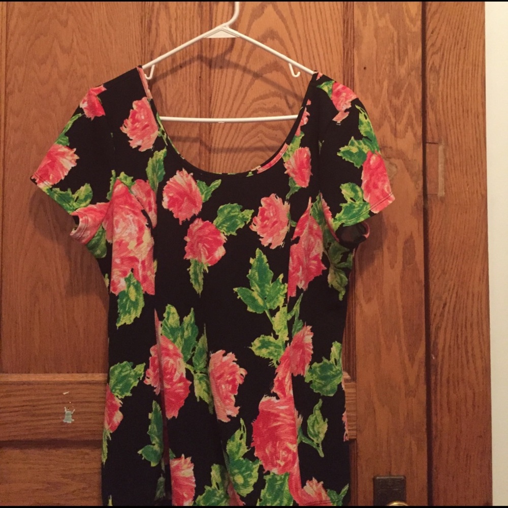 Floral peplum top