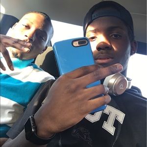 Meet your Posher, Devonte