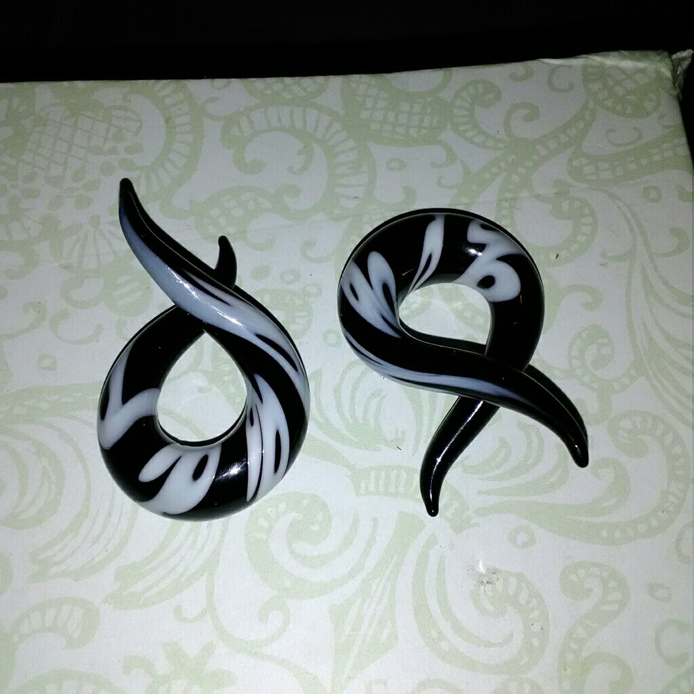 7/16 brand new glass tapers