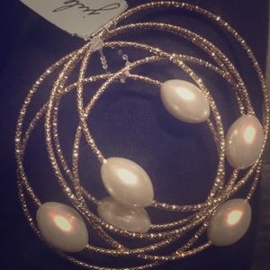 Jules Jewelry  Gold/ Pearl White Bangle Bracelets