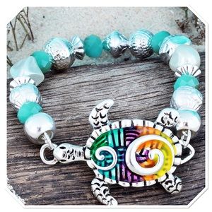 Boutique Jewelry - Swirl Turtle Beaded Bracelet Boutique Jewelry - Swirl Turtle Beaded Bracelet