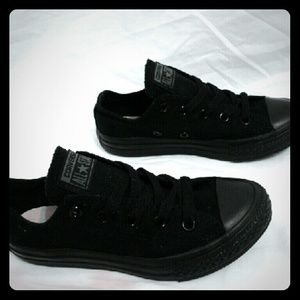 Black Low Top Converse Kids Size 13 Boys Girls