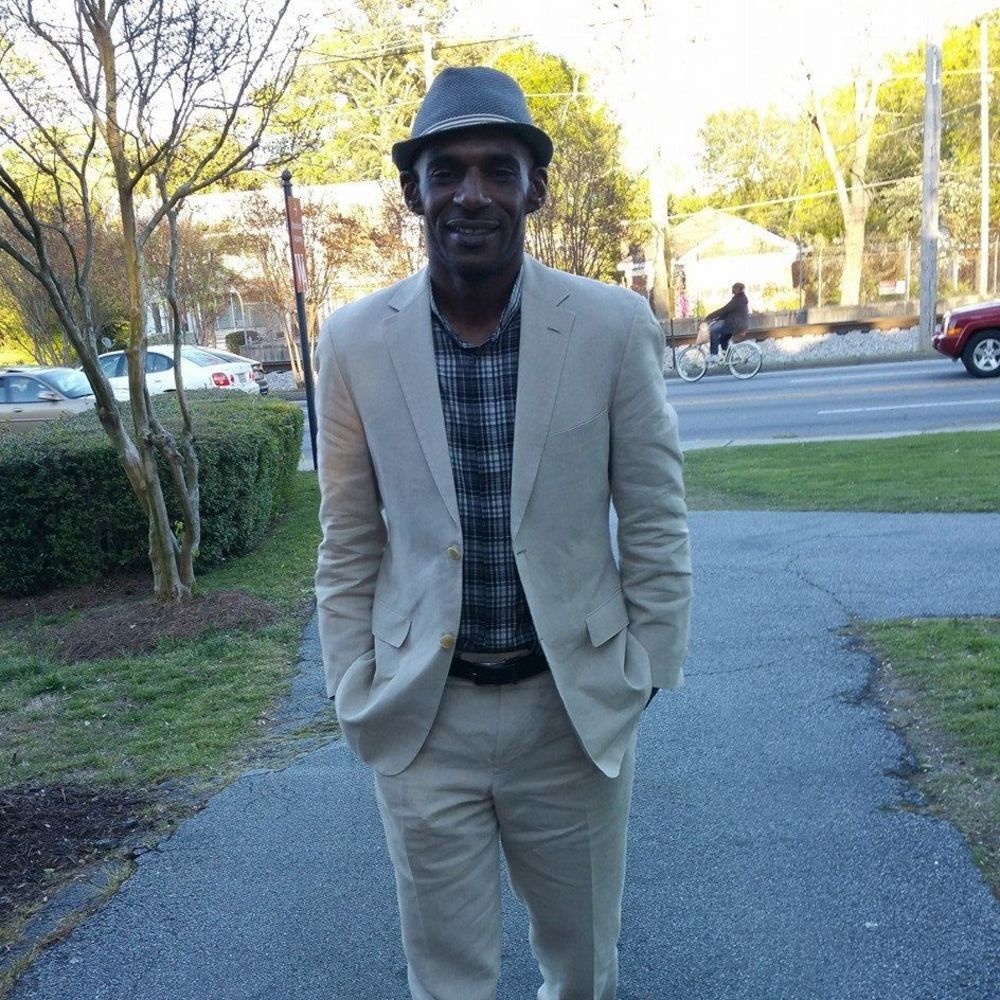 Meet your Posher, Dominic