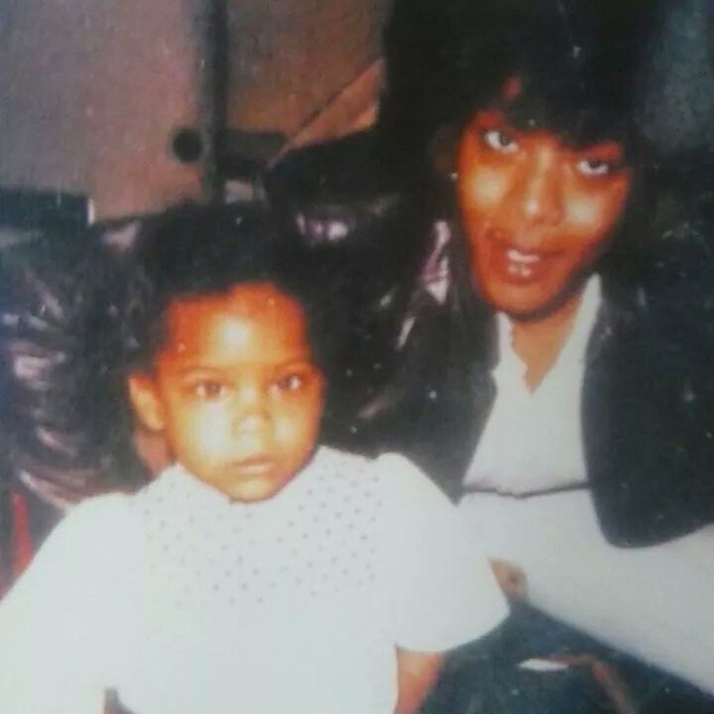 Meet your Posher, Gloria