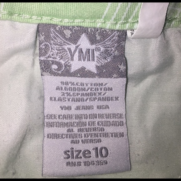 Girls Mint Green Shorts. Size 10 - Picture 3 of 3