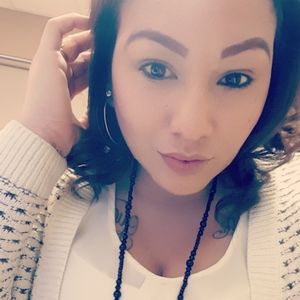 Meet your Posher, Jeannette