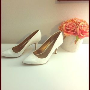 Like New BCBG pumps. White.