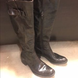 Born tall brown leather boot