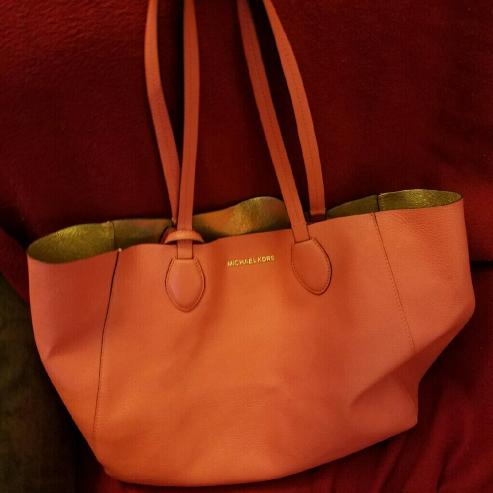 👜Mint Condition Large Michael Kors Apricot Tote👜