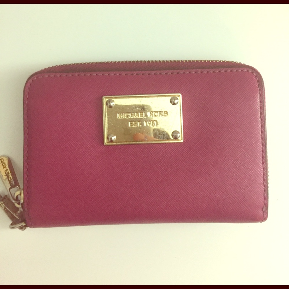 Michael Kors wallet. Fusia.