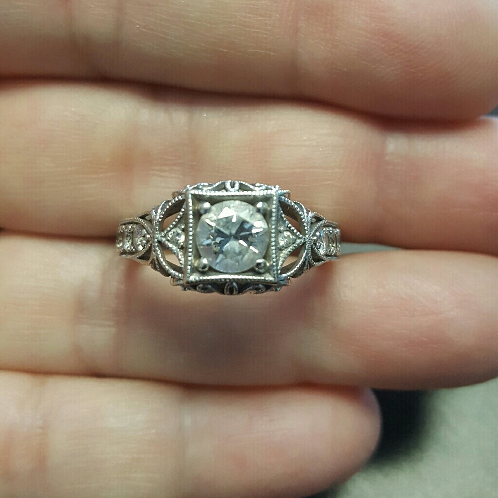 Unique ring