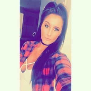 Meet your Posher, Caitlin