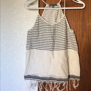 Kapitol open back top