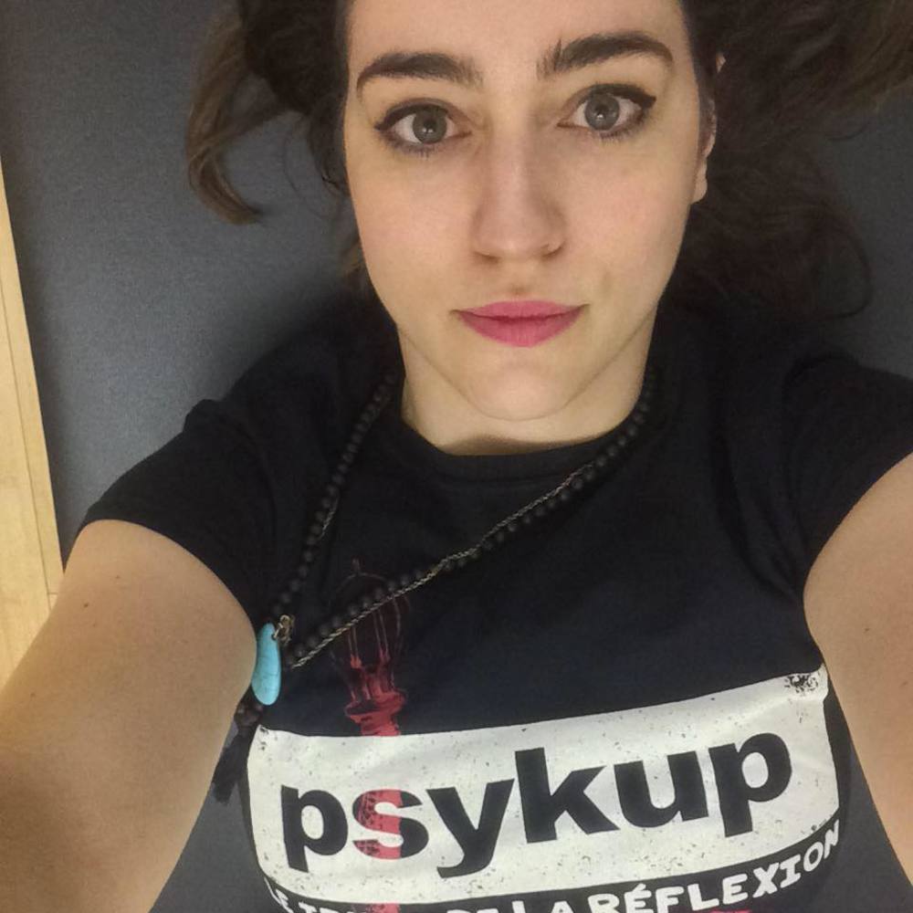 Meet your Posher, Joy