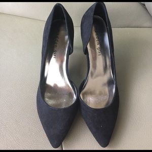 Black business heels
