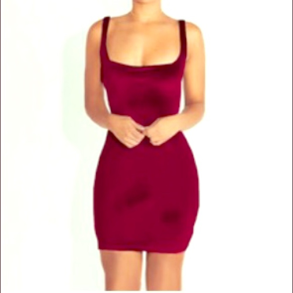 🎁Burgundy velvet mini dress🎁