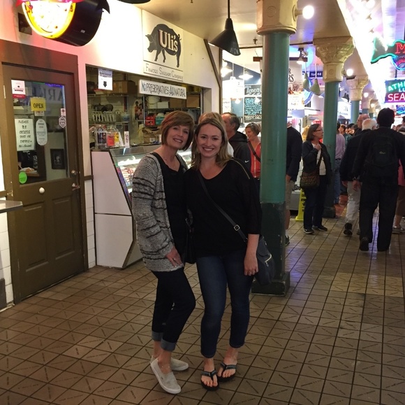 Meet your Posher, Beth - Picture 3 of 7