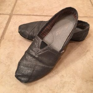 TOMS flats