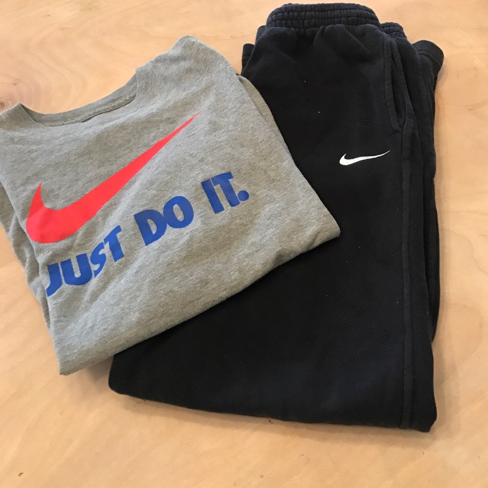 Nike sweats and tee shirt size large youth boys