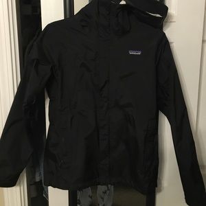 Women's Patagonia rain coat