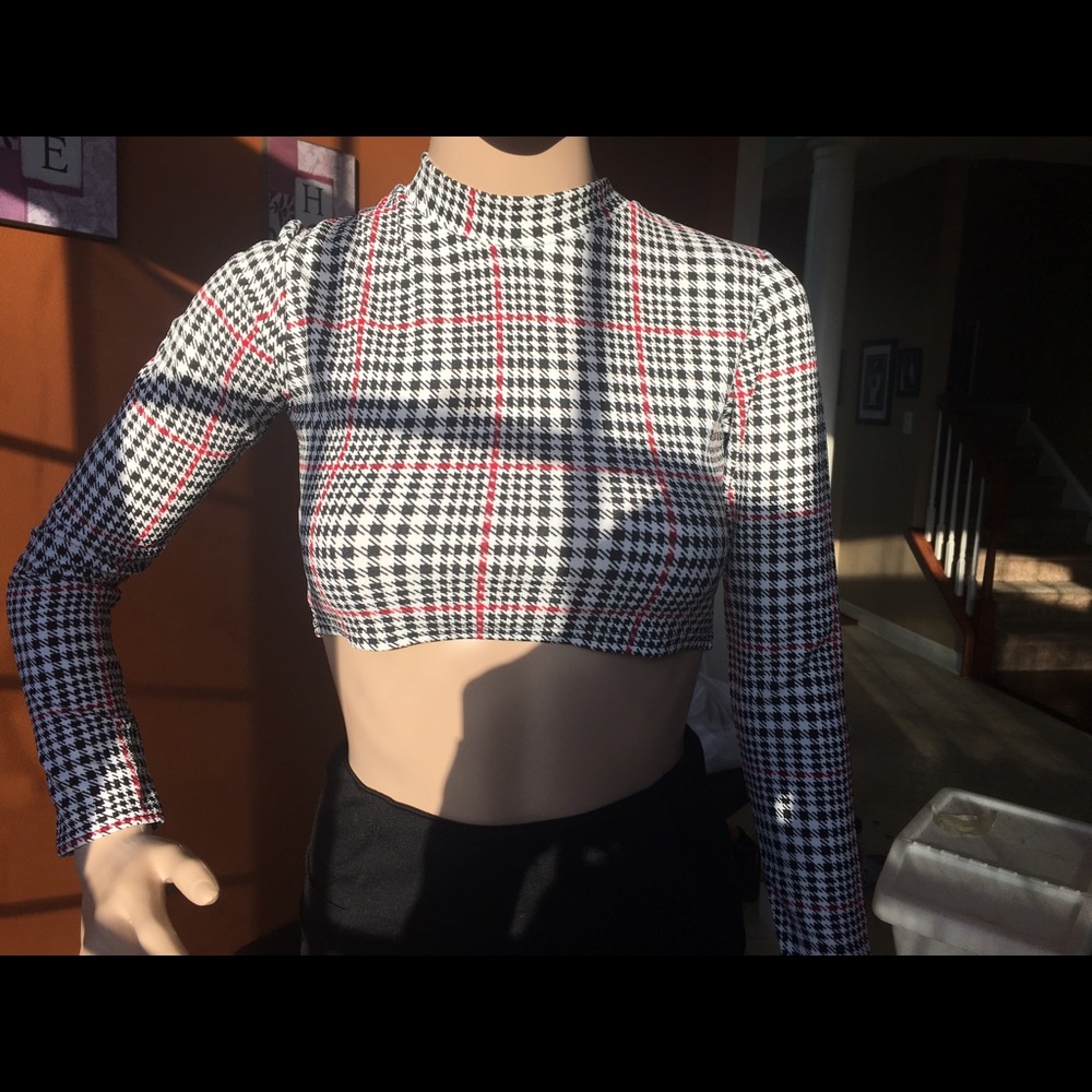 BooHoo Plaid Crop Top