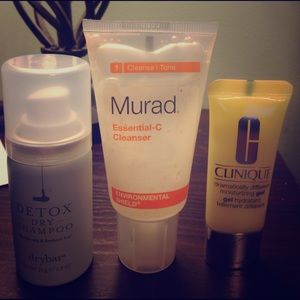 Face cleanse and sample of dry shampoo